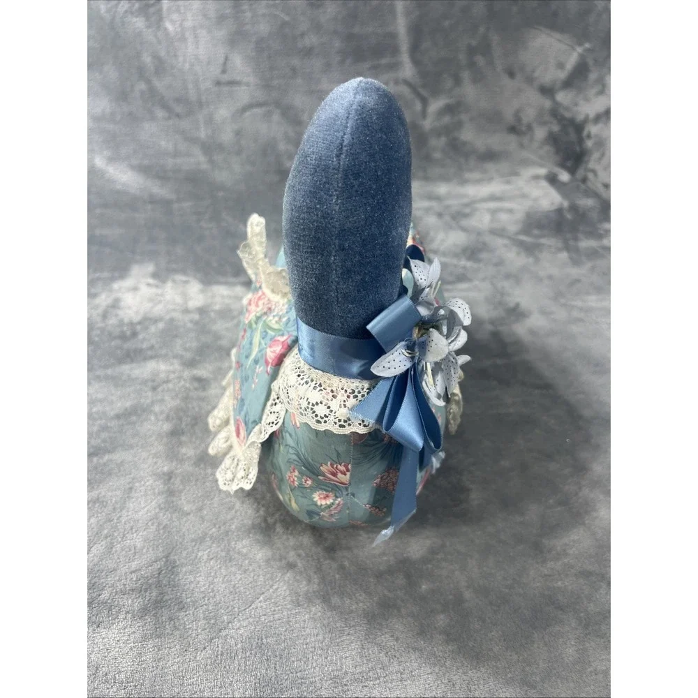 Vintage Country Goose Figurine Farmhouse Decor Stuffed Cottage‎ Blue Floral Lace